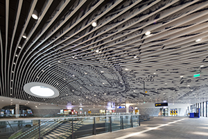 Nieuwe stationshal Delft in gebruik